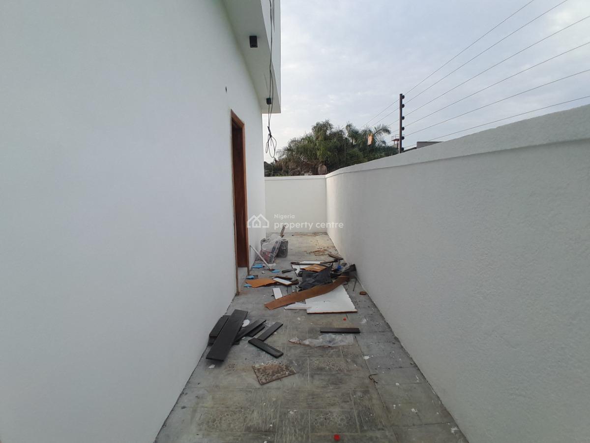 5 bedroom detached duplex for sale