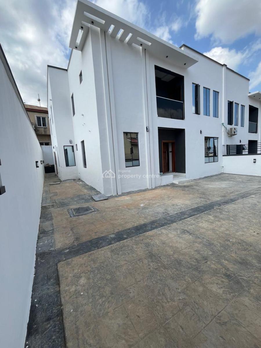 4 bedroom semi-detached duplex for sale