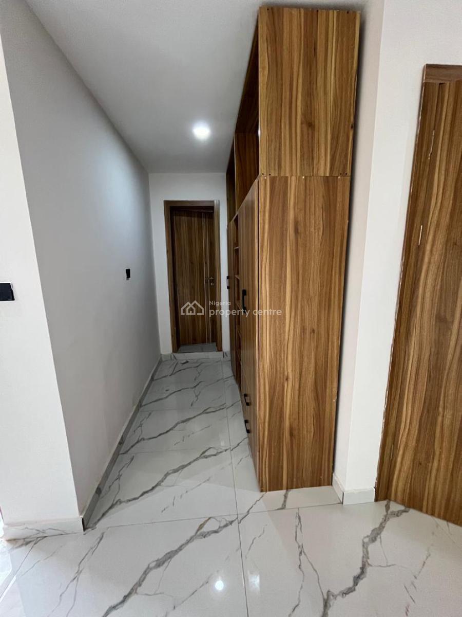4 bedroom semi-detached duplex for sale