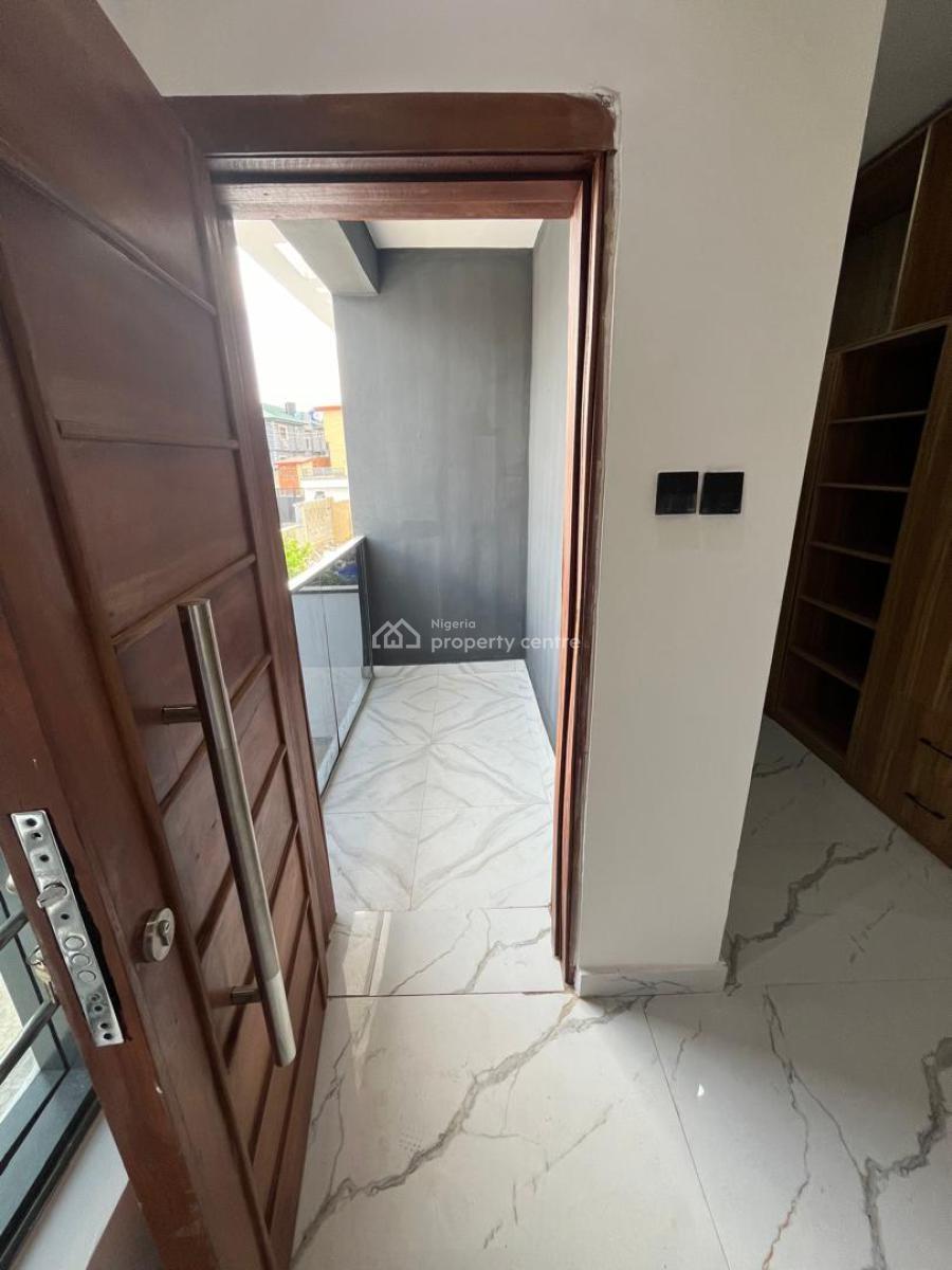 4 bedroom semi-detached duplex for sale