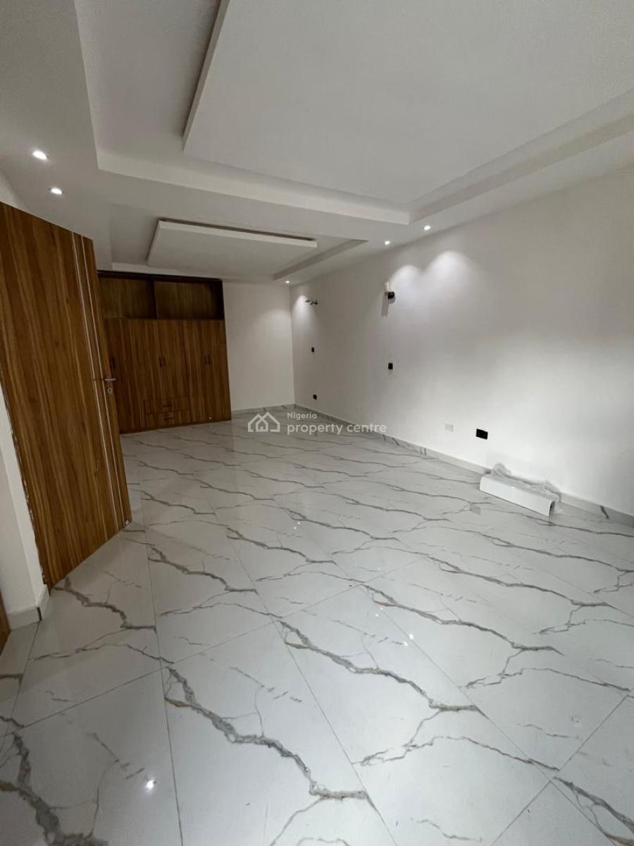 4 bedroom semi-detached duplex for sale