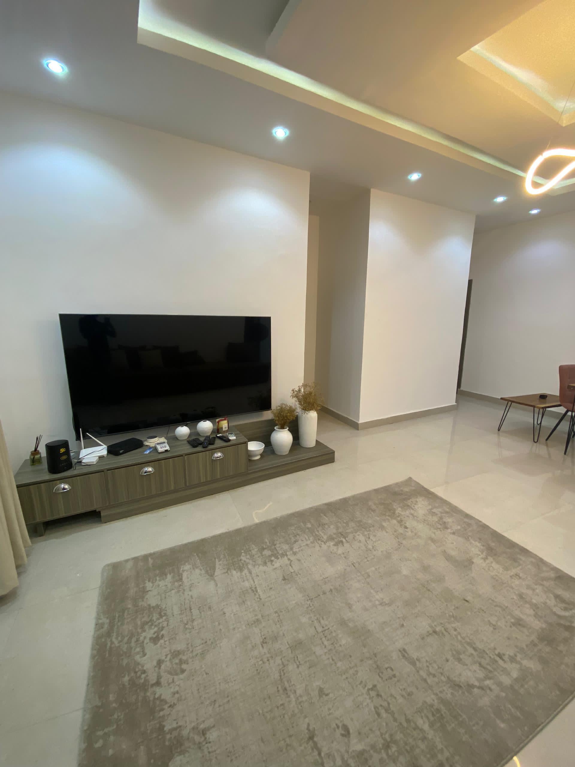 Fully furnished en-suite 2 bedroom apartment for Sale