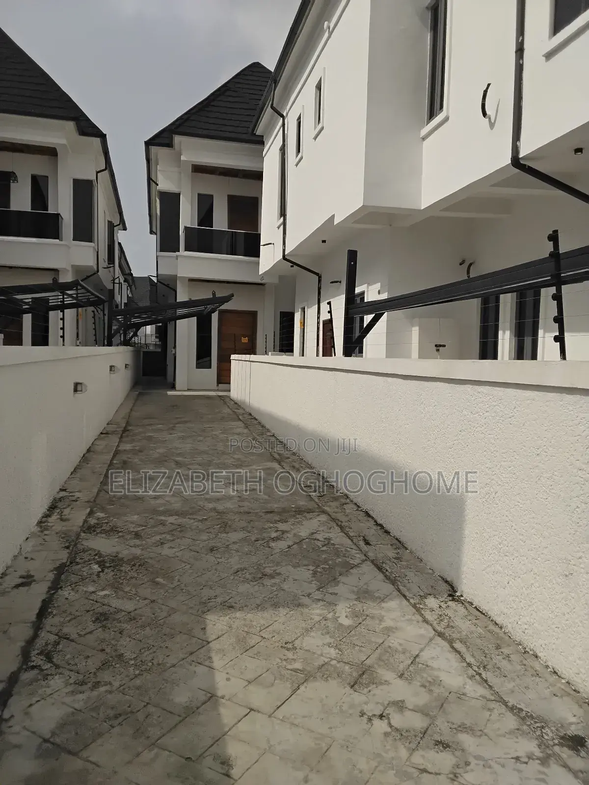 4bdrm Duplex In Lekki For Sale