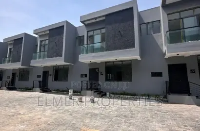 3bdrm Townhouse/Terrace in New Road, Lekki for sale