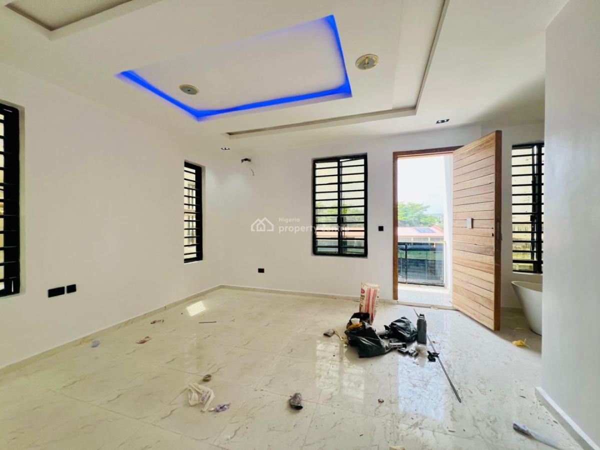 4 bedroom detached duplex for sale