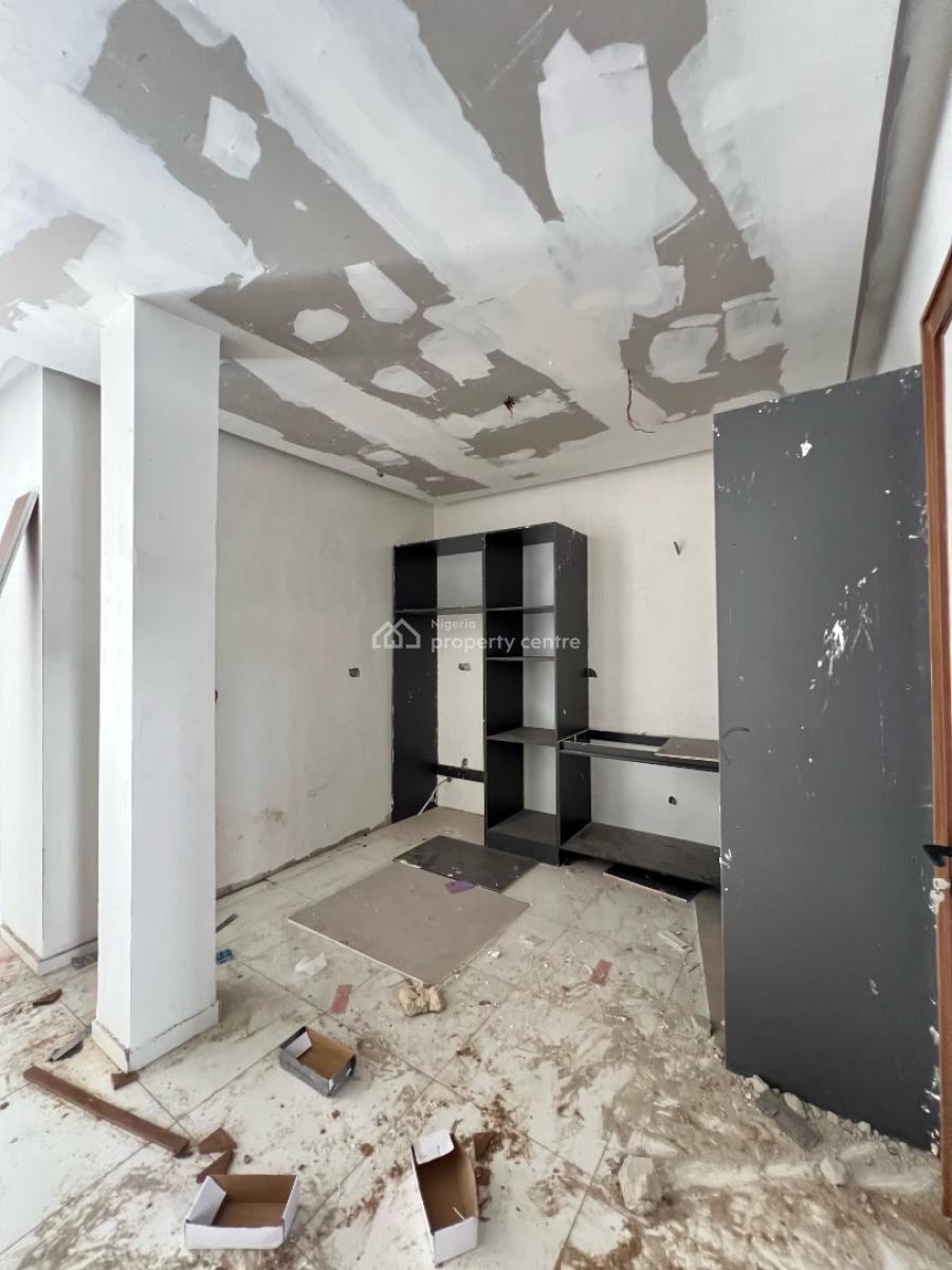4 bedroom terraced duplex for sale
