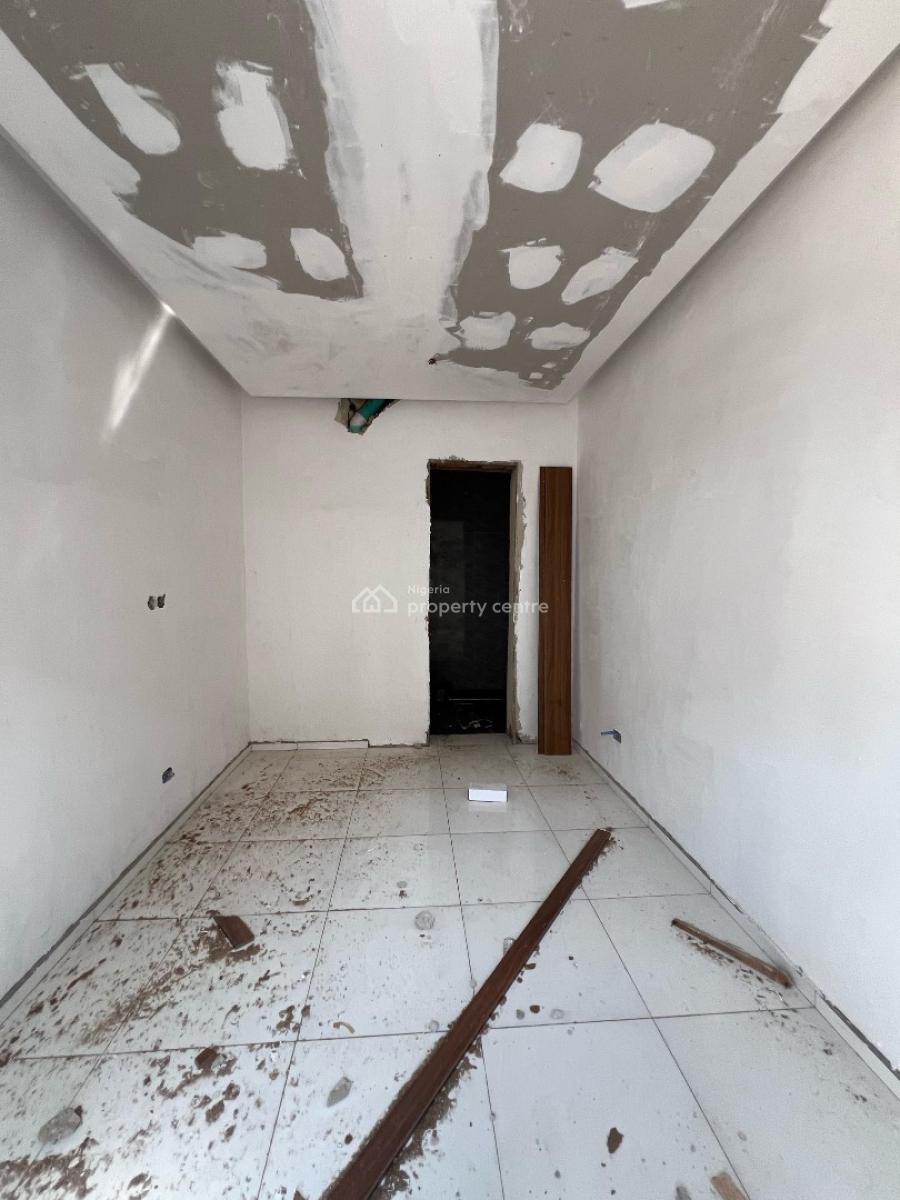 4 bedroom terraced duplex for sale