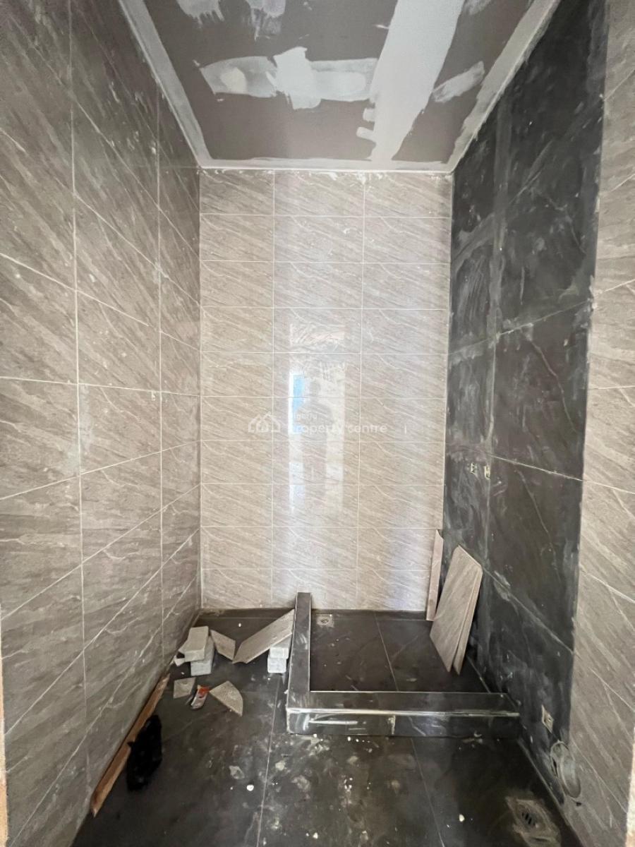 4 bedroom terraced duplex for sale