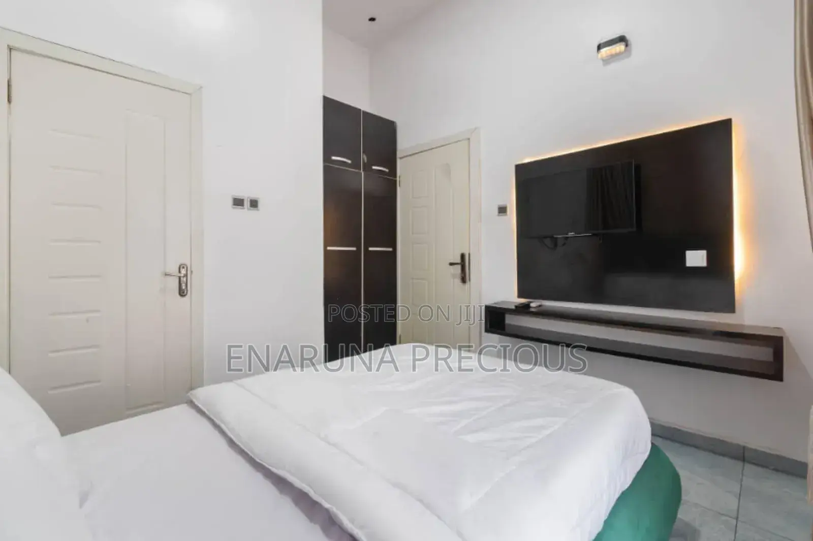 Furnished 4bdrm Townhouse/Terrace in Orchid, Chevron for sale