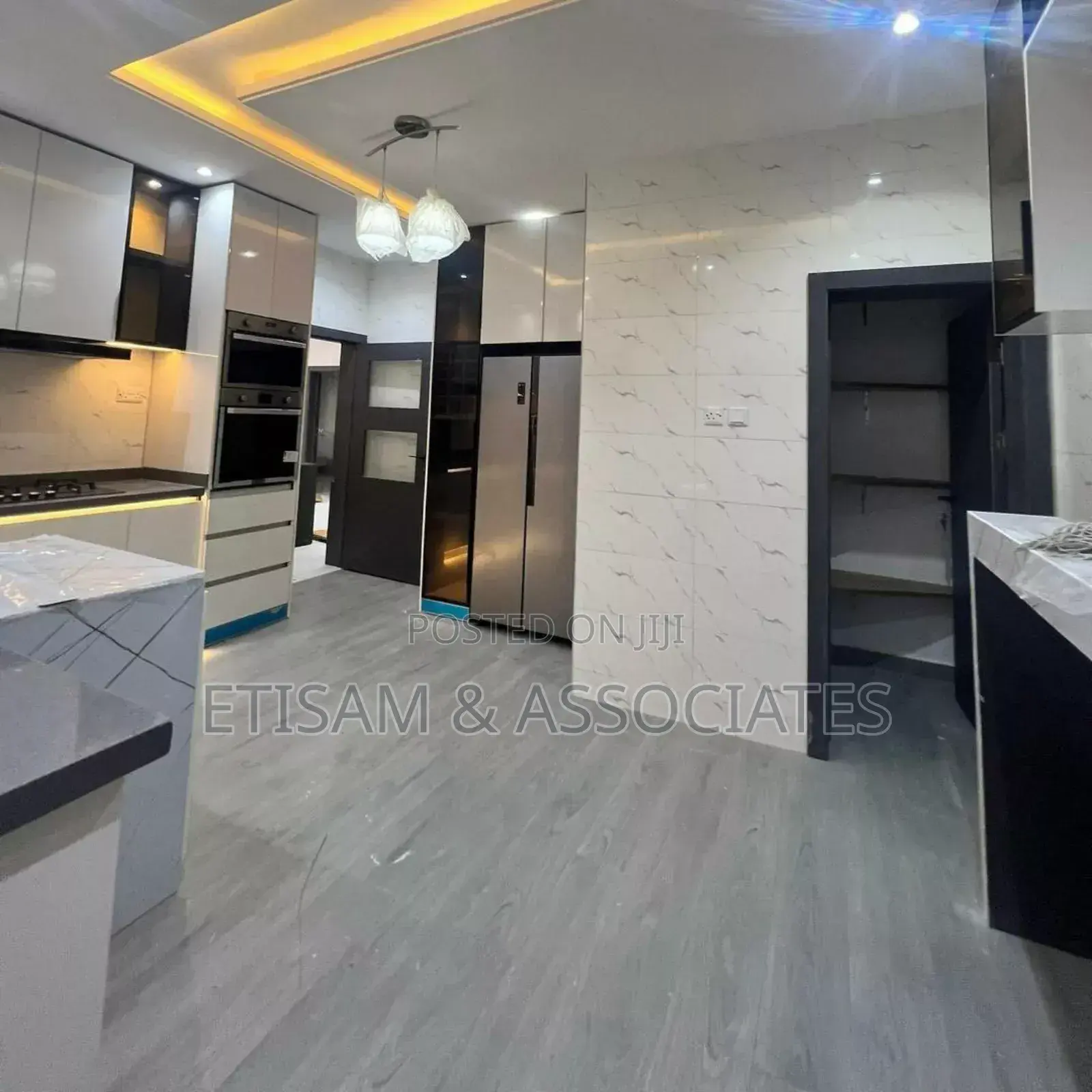 Furnished 4bdrm Maisonette in Ln Secured Estate, Lekki Phase 1 for sale