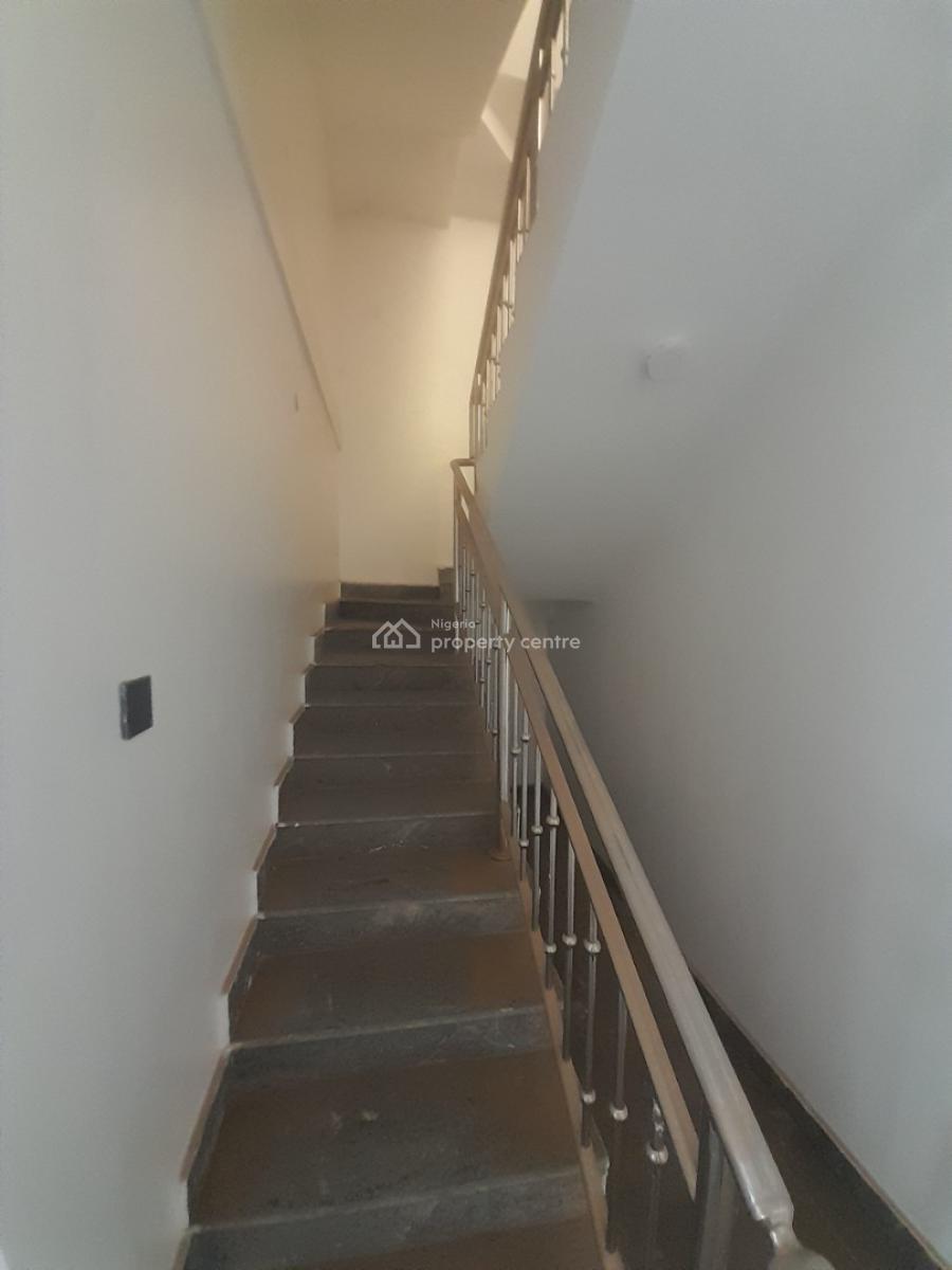 3 bedroom terraced duplex for sale