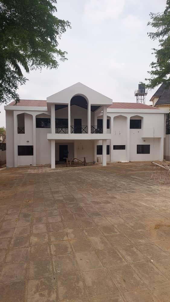 Well renovated 5 Bedroom fully Detached Duplex with 3 Room BQ is available for rent @ Maitama District.