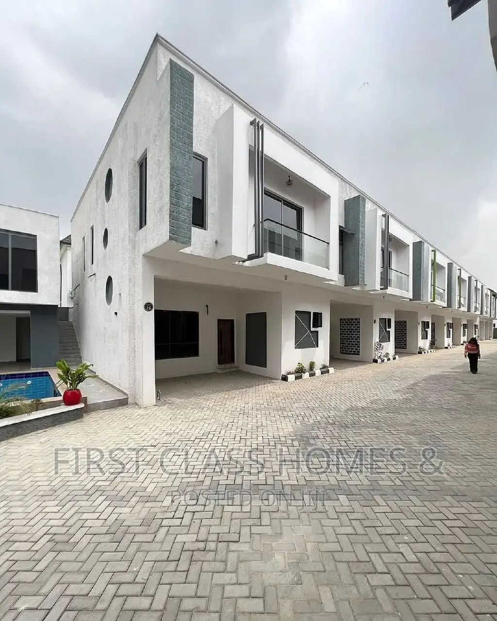 4bdrm Townhouse/Terrace in Orchid Road, Chevron for Sale