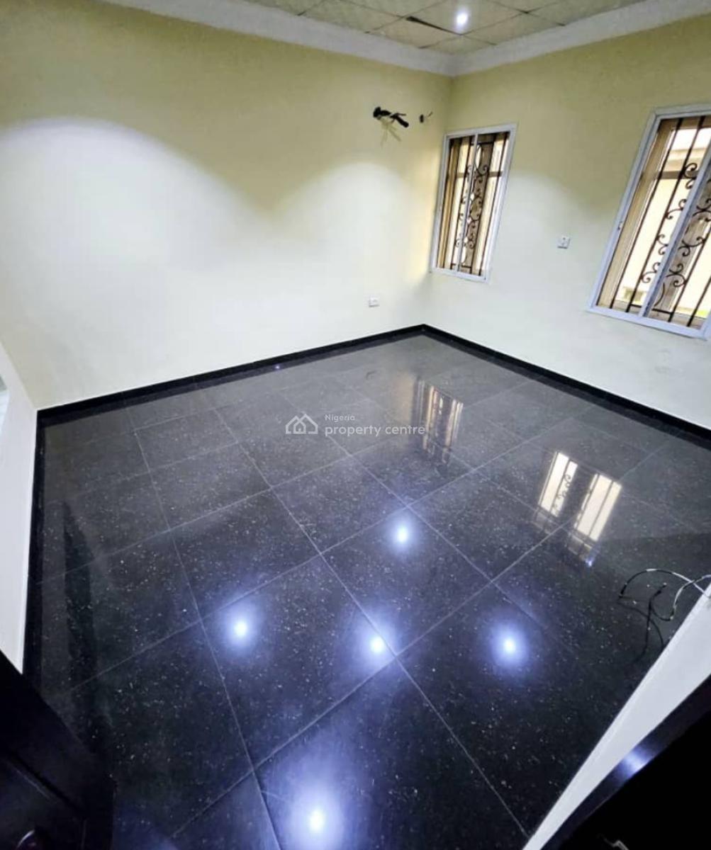 4 bedroom commercial property for rent