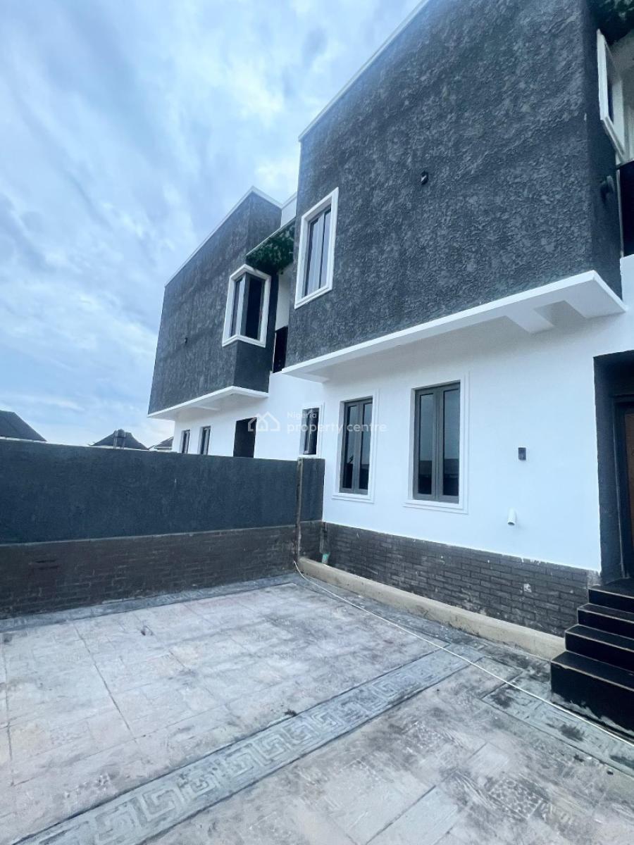 4 bedroom terraced duplex for sale
