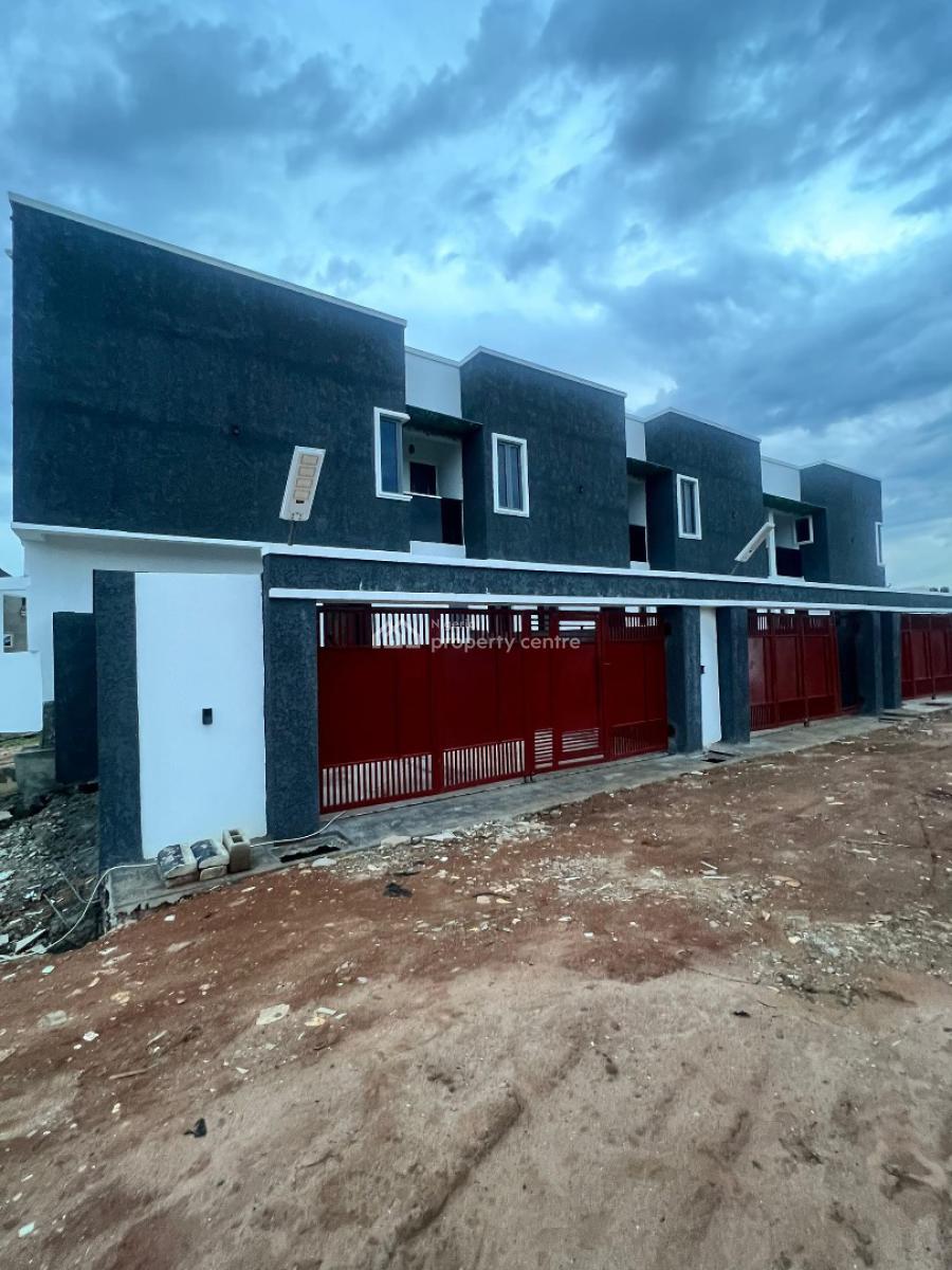 4 bedroom terraced duplex for sale