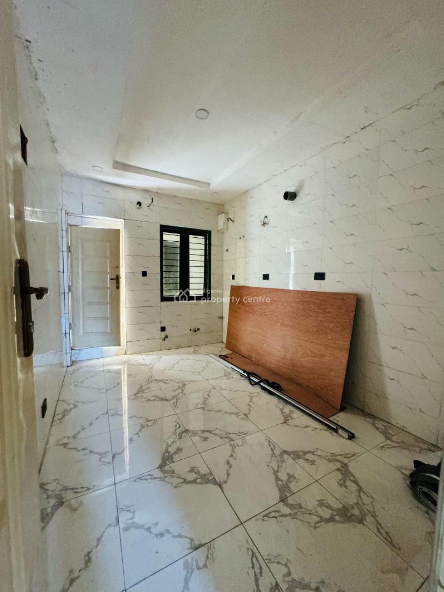4 bedroom terraced duplex for sale