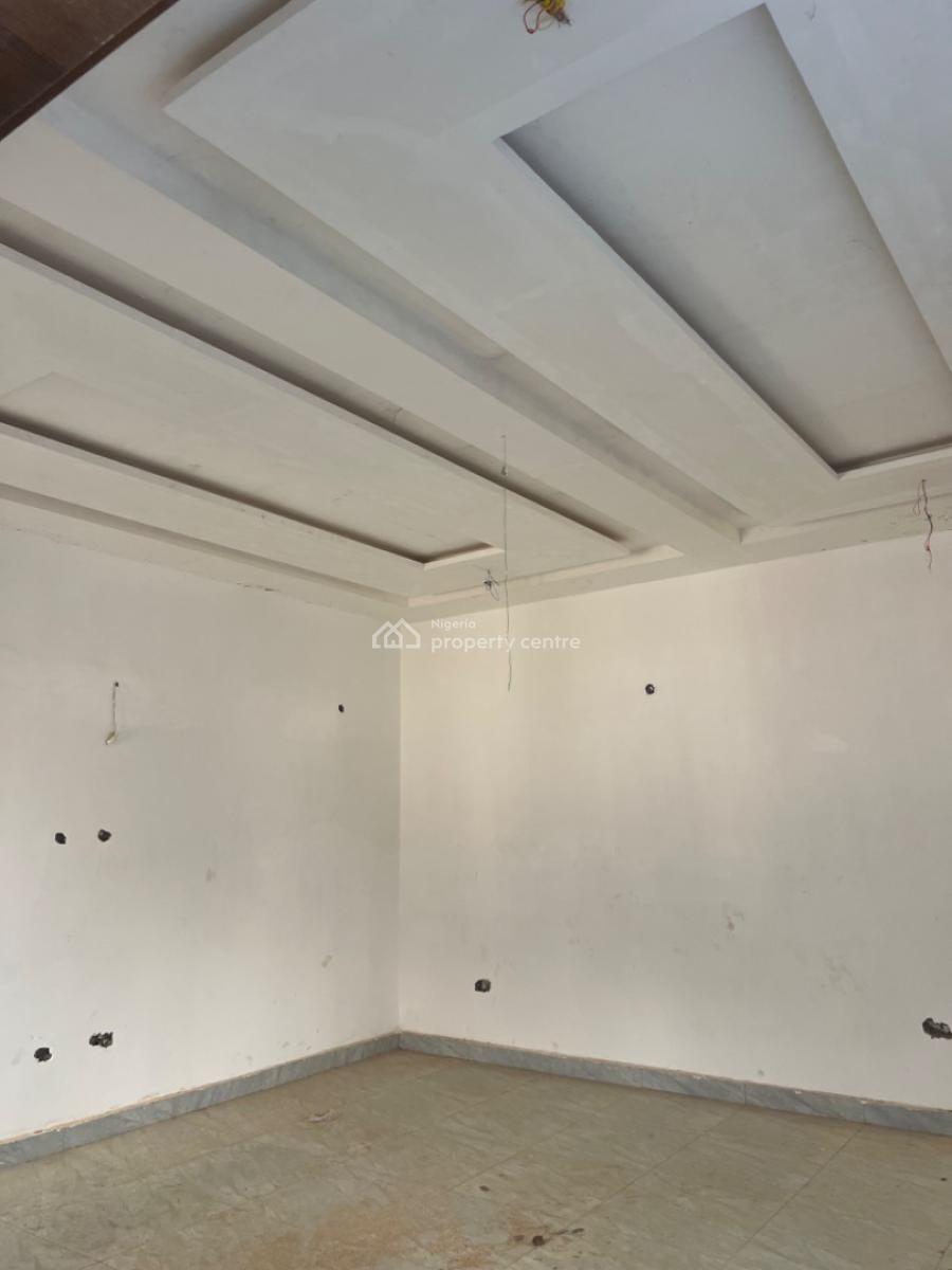 4 bedroom terraced duplex for sale