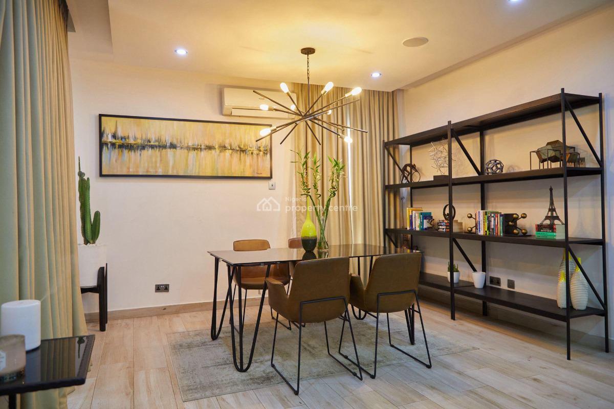 A Well Finished 3 Bedroom Penthouse In A Fully Serviced Estate.