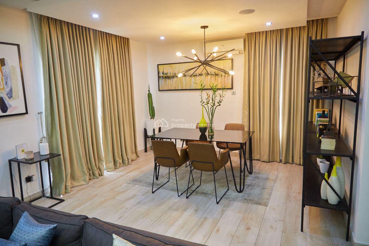A Well Finished 3 Bedroom Penthouse In A Fully Serviced Estate.
