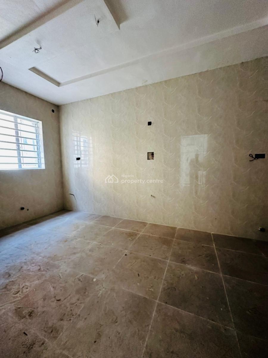 4 bedroom semi-detached duplex for sale