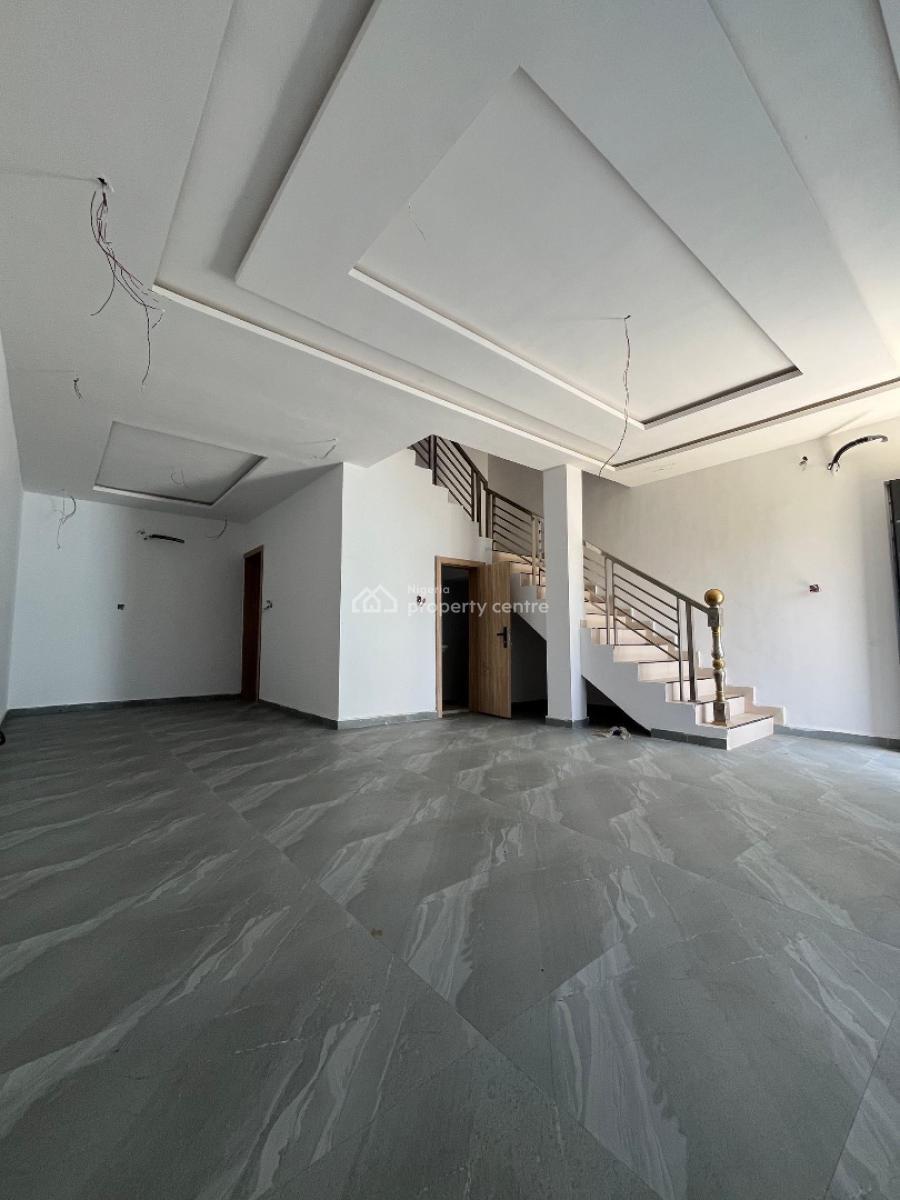 4 bedroom semi-detached duplex for sale