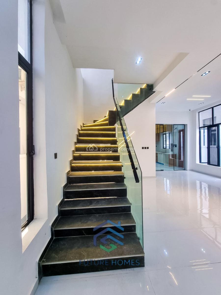 4 Bedroom Detached Duplex With Bq