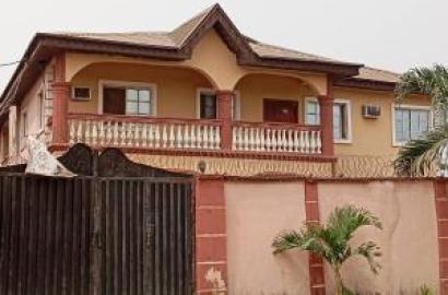 For sale: 4 Bedroom Duplex With 2 Units Of 3 Bedroom Flat Oke Afa Isolo Lagos  ₦ 150,000,000
