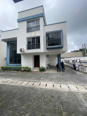 4 Bedroom Fully Detached In Mini Estate