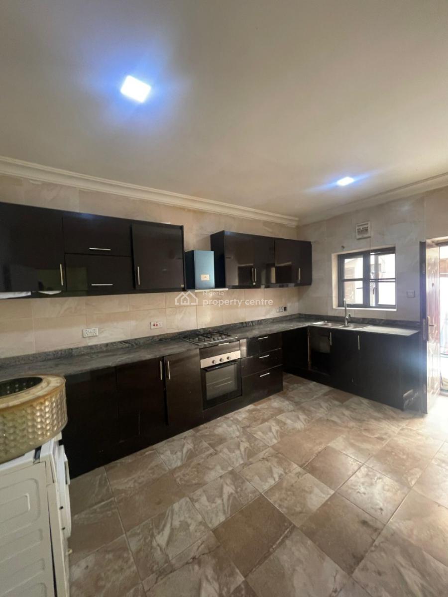 4 bedroom terraced duplex for rent