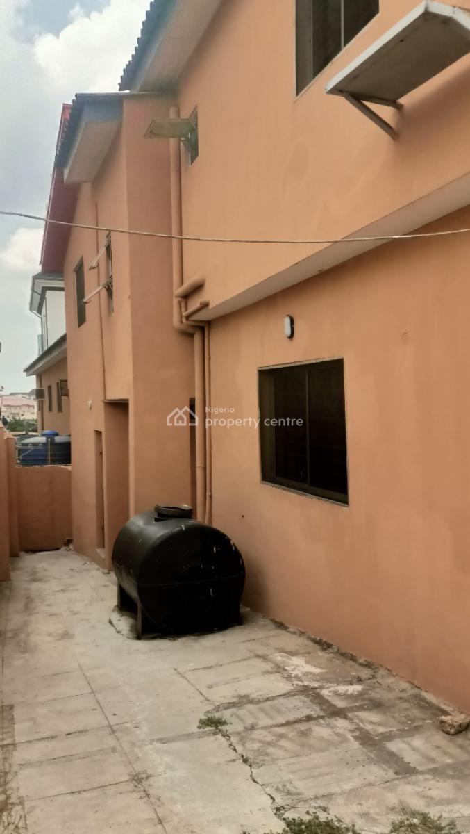 5 bedroom semi-detached duplex for rent