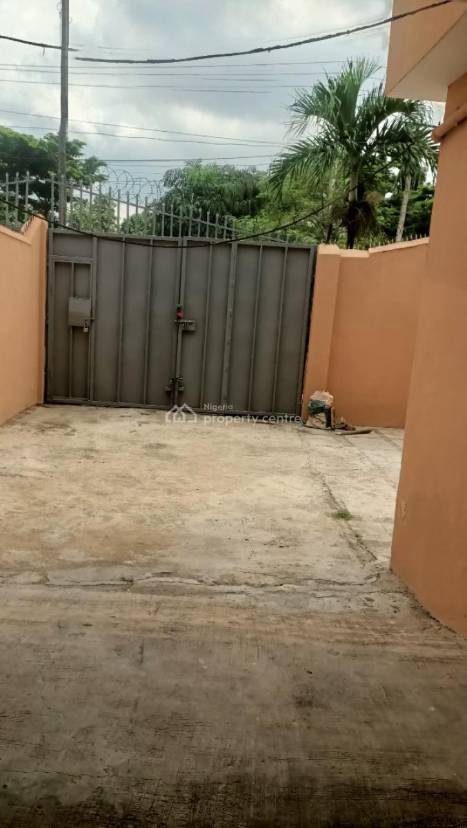 5 bedroom semi-detached duplex for rent