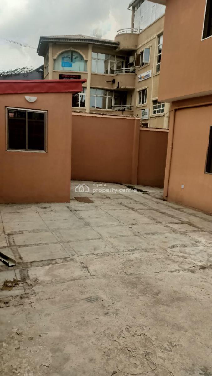 5 bedroom semi-detached duplex for rent
