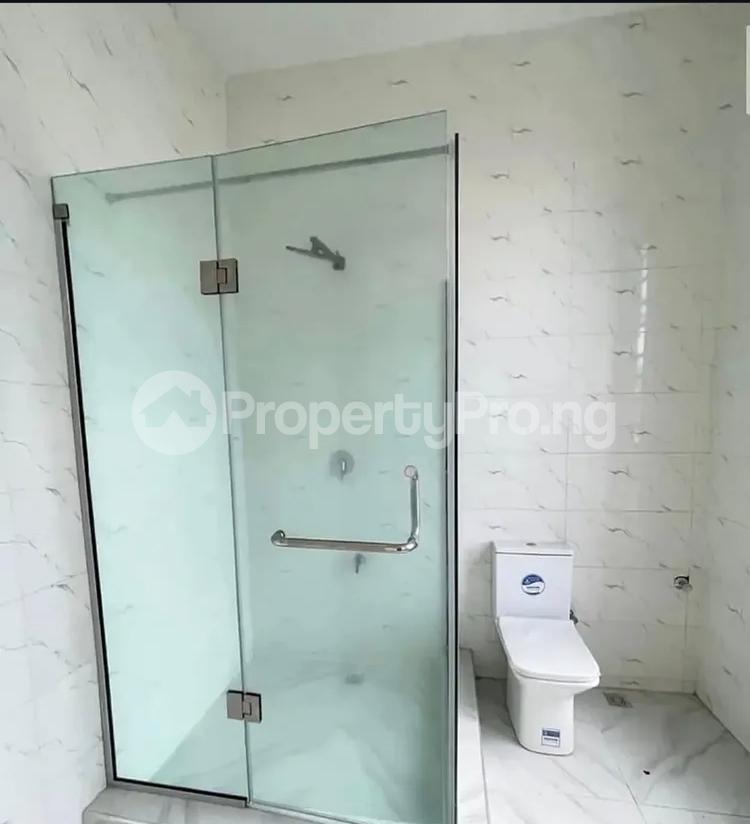 2 & 3 Bedroom Apartment