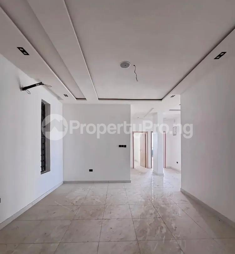 2 & 3 Bedroom Apartment