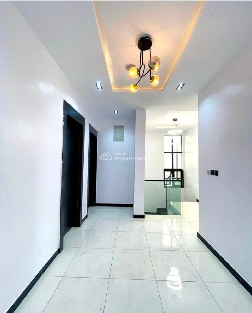 4 bedroom semi-detached duplex for sale