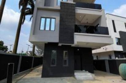 4 bedroom detached duplex for sale