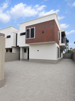 5 Bedroom Detached Duplex