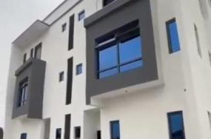 4 bedroom semi-detached duplex for sale