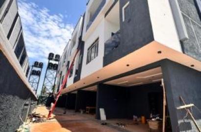4 bedroom terraced duplex for sale