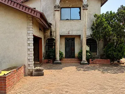 5 Bedroom Detached Duplex