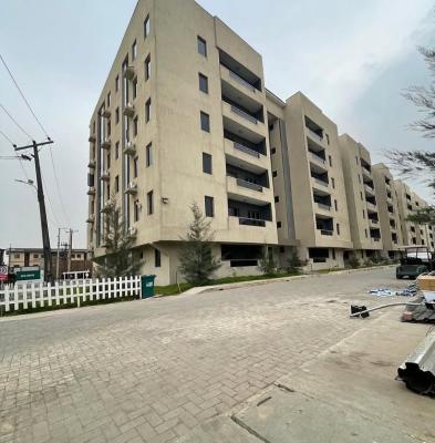 Spacious 2 Bedroom Apartment With Large Parking Space