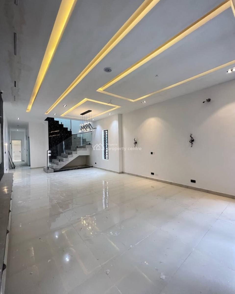5 bedroom detached duplex for sale