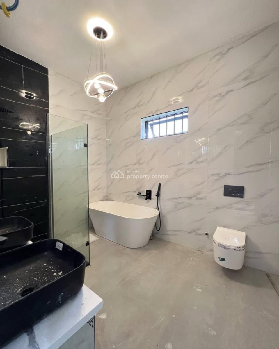 5 bedroom detached duplex for sale