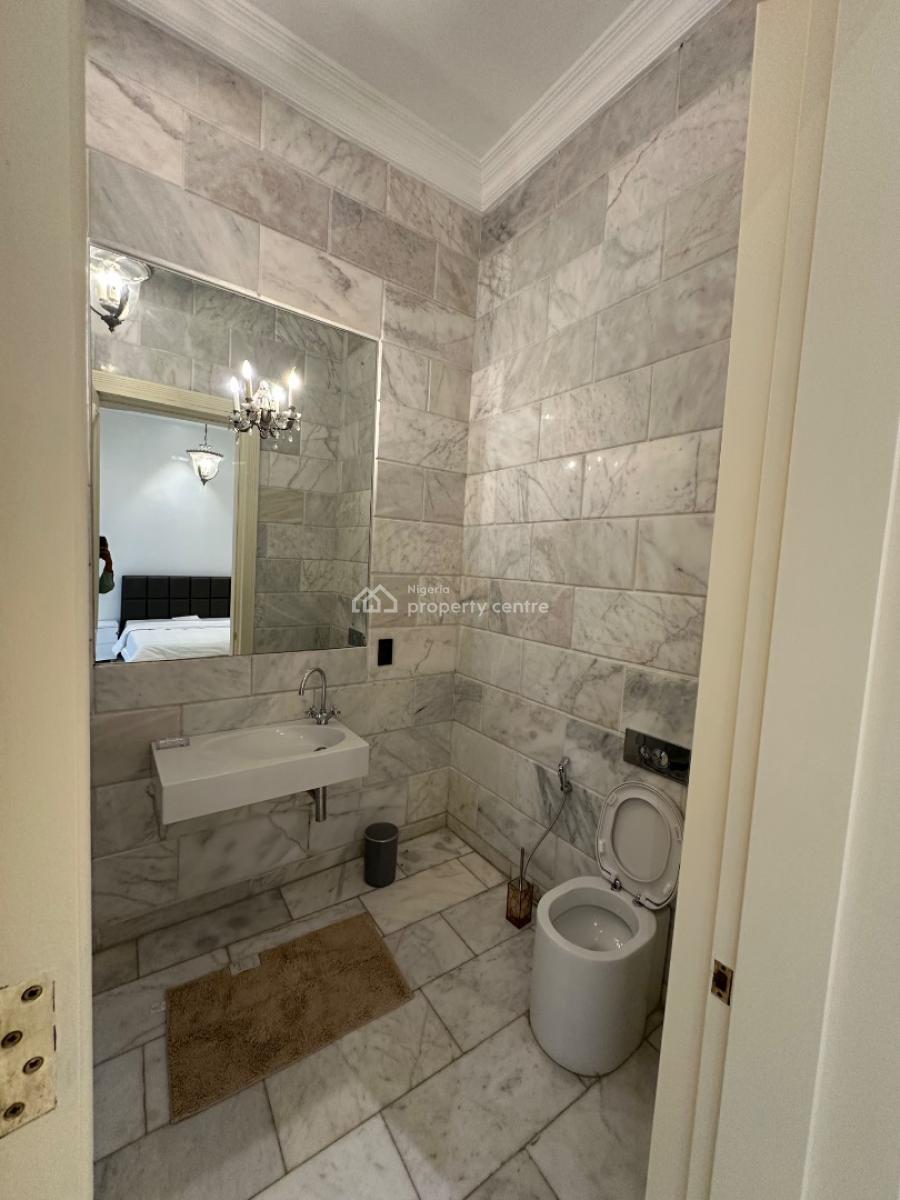 Luxury 3 Bedroom Apartment With A Bq