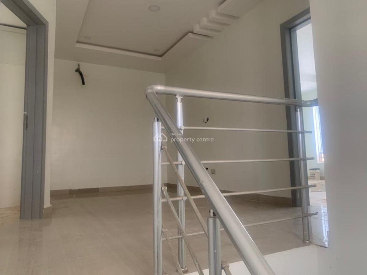 3 bedroom terraced duplex for rent