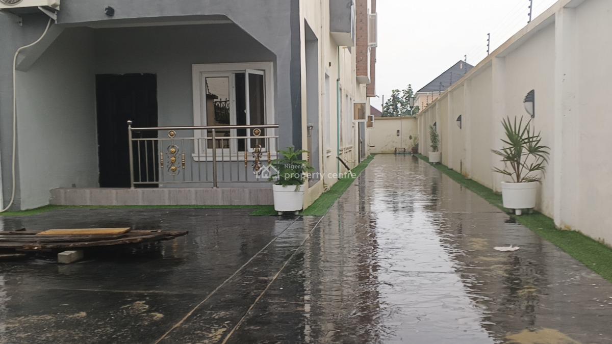 14 bedroom flat / apartment for sale