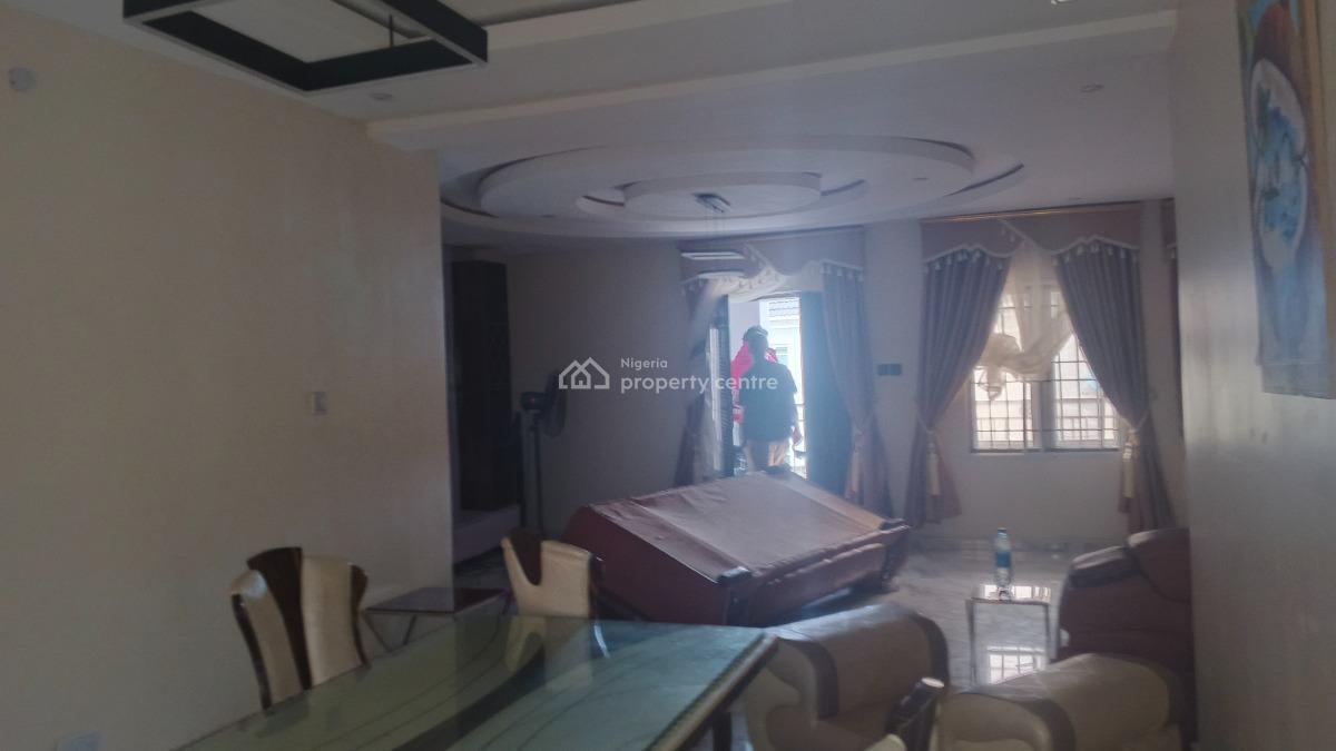 14 bedroom flat / apartment for sale