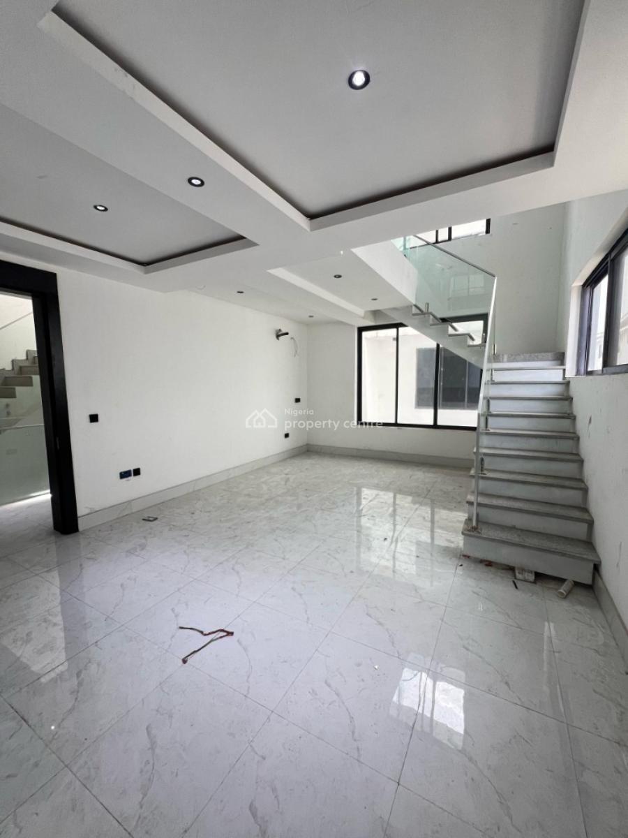 4 bedroom terraced duplex for sale