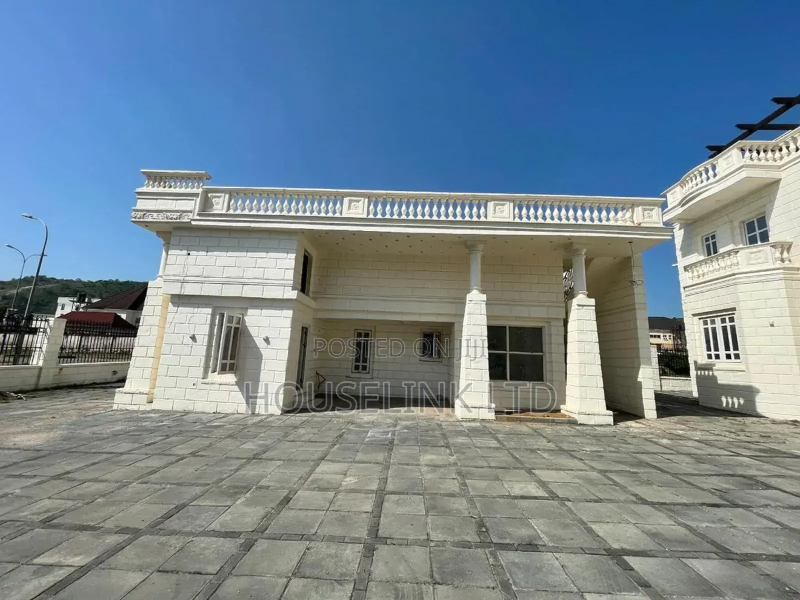 7bdrm Mansion In Katampe Extension For Sale